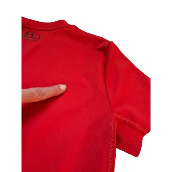 Under Armour Red Short-Sleeve Tee - Youth Medium (YMD) - Picture 5 of 5